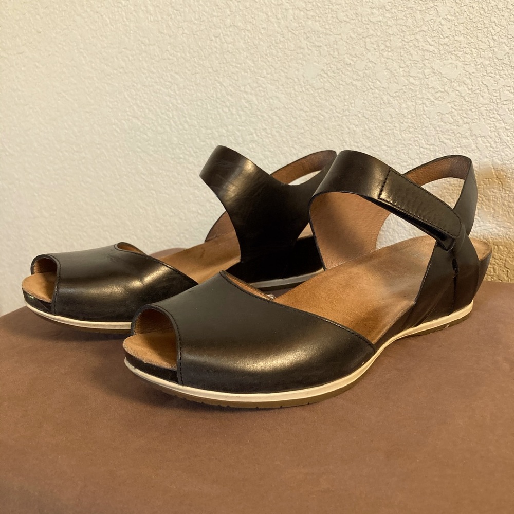 Vera Burnished Black